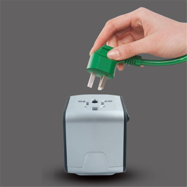 Adaptor de Călătorie Multi-Funcțional – Convertor Universal cu USB și AC, Compatibil cu Peste 170 de Țări ✈️